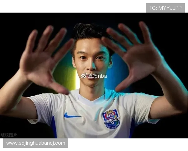 张一李建滨场上凶狠场下反差随